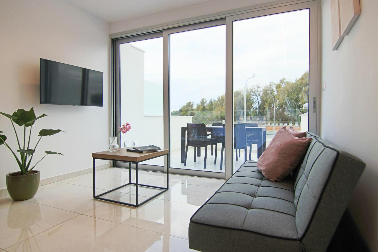 Phaedrus Living - Seaside Luxury Flat Harbour 103 Lejlighed Paphos Eksteriør billede