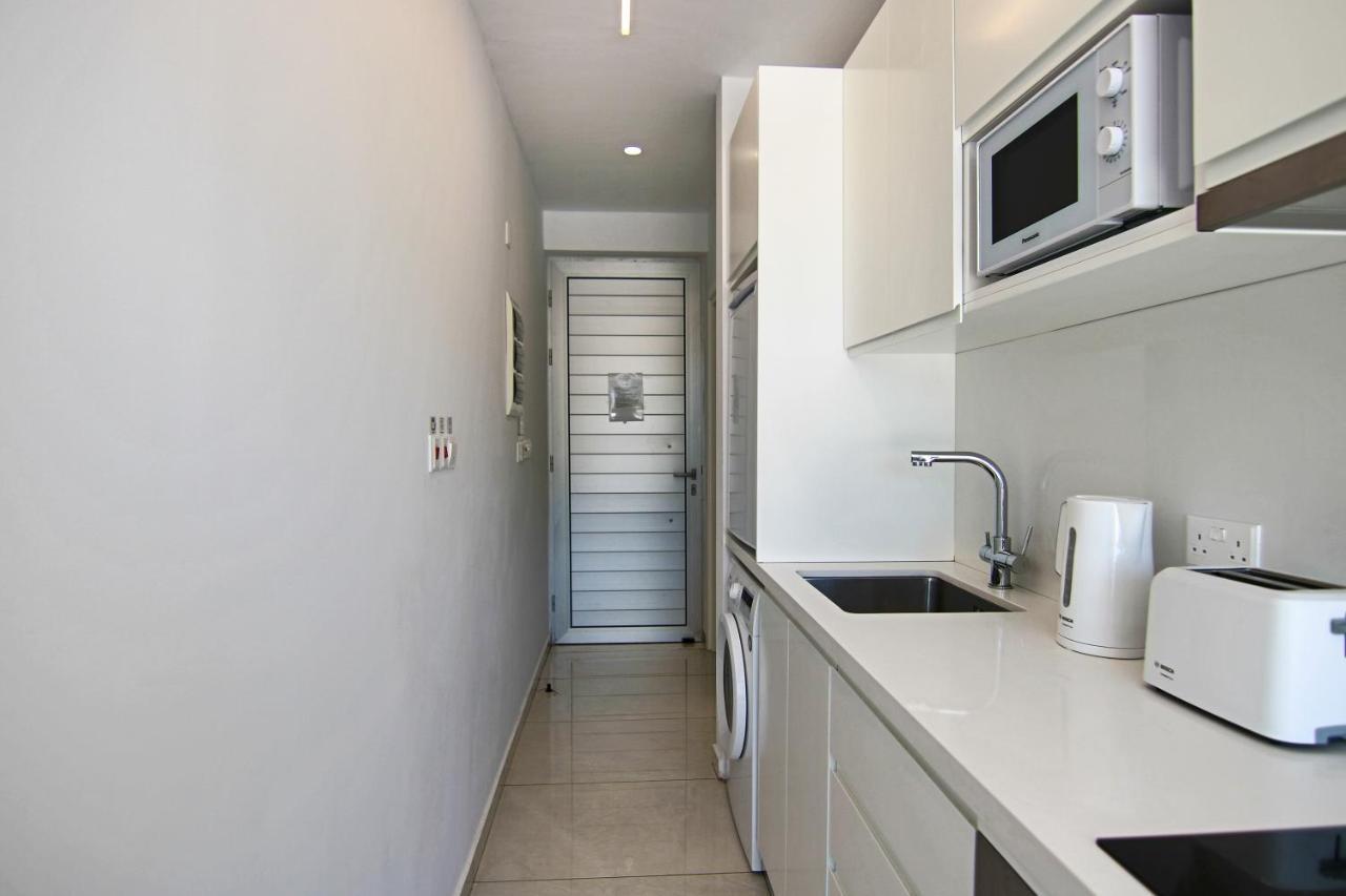 Phaedrus Living - Seaside Luxury Flat Harbour 103 Lejlighed Paphos Eksteriør billede